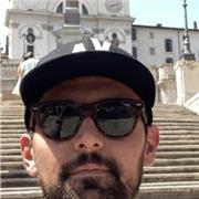 Insegnante di matematica Dottorato impartisce lezioni di matematica e fisica per liceo